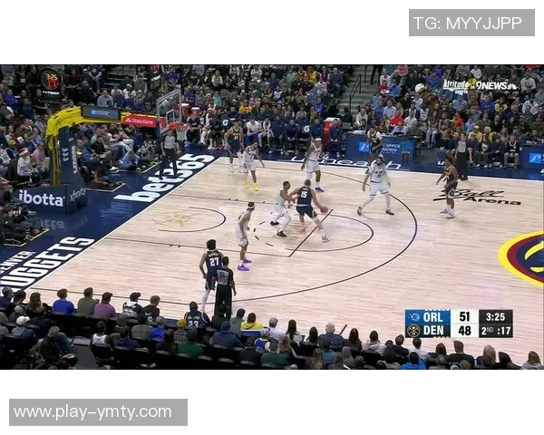 掘金官方宣布卡梅隆约翰逊右肩不适本场比赛能否出战成疑