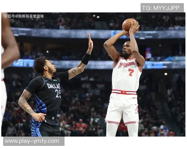 杜兰特赞弗拉格全面提升称控卫角色限制了他的发挥